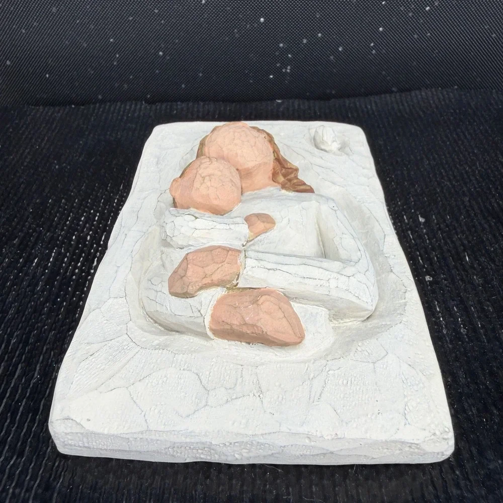 Willow Tree Mother and Child Plaque Demdaco Susan Lordi 2001 Resin Wall Art VTG
